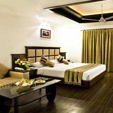 Hotel Parkland Chirag Enclave New Delhi Exterior photo