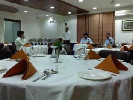 Hotel Parkland Chirag Enclave New Delhi Interior photo